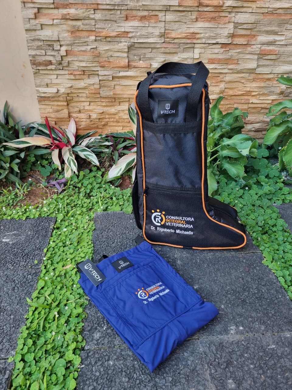 Porta bota y bolso personalizados para consultora veterinaria